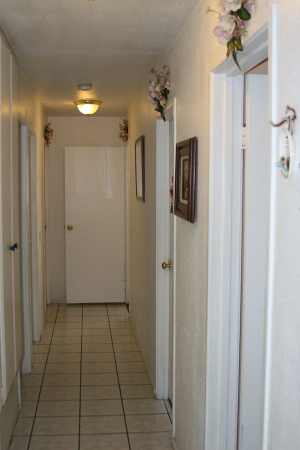 A Perfect Home I - 4 - hallway.JPG