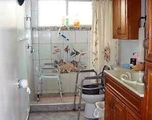 Adeline's Guest Home - restroom.JPG