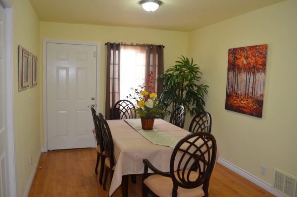 Agape Cottage V - 3 - dining room.jpg