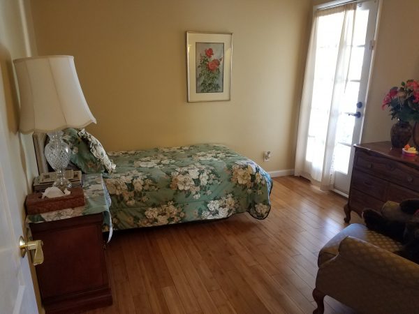 Family Care - El Mar Home - 5 - private room.jpg