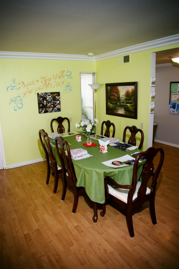 Irvine Cottage X - 3 - dining room.jpg