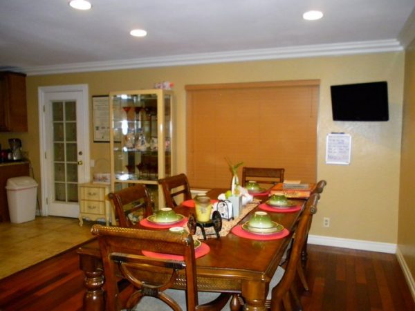 LR Care Home - dining room.jpg