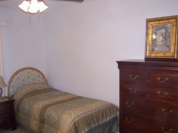 Olivera Residential Home - private room 2.JPG