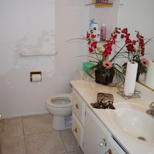 Royal Guest Home - restroom.JPG