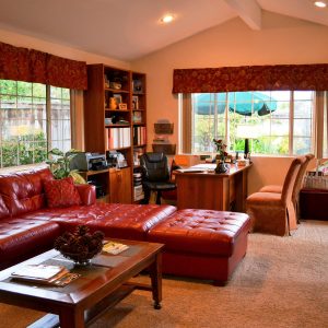 Soleil Senior Living - 3 - living room.jpg