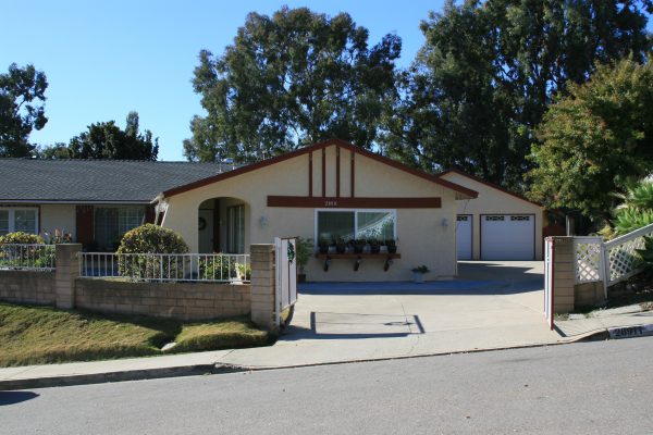 The Pleasantview Home - 1 - front view.JPG