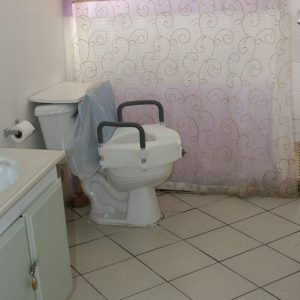 The Pleasantview Home - restroom 2.JPG